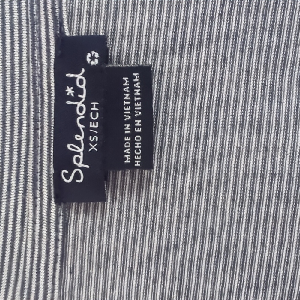 Splendid Ladies Short Sleeve V Neck Tee Narrow Blue &White Stripes XS - Picture 3 of 6